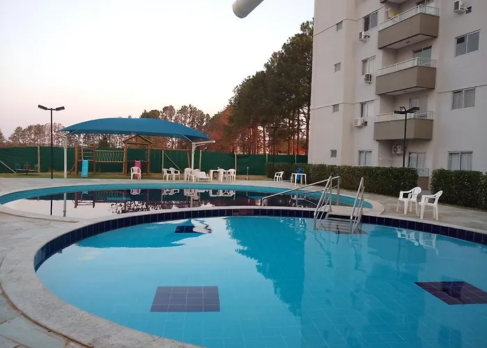 LAGOA QUENTE FLAT SERVICE 2 QUARTOS Com Acesso ao clube da Lagoa Quente